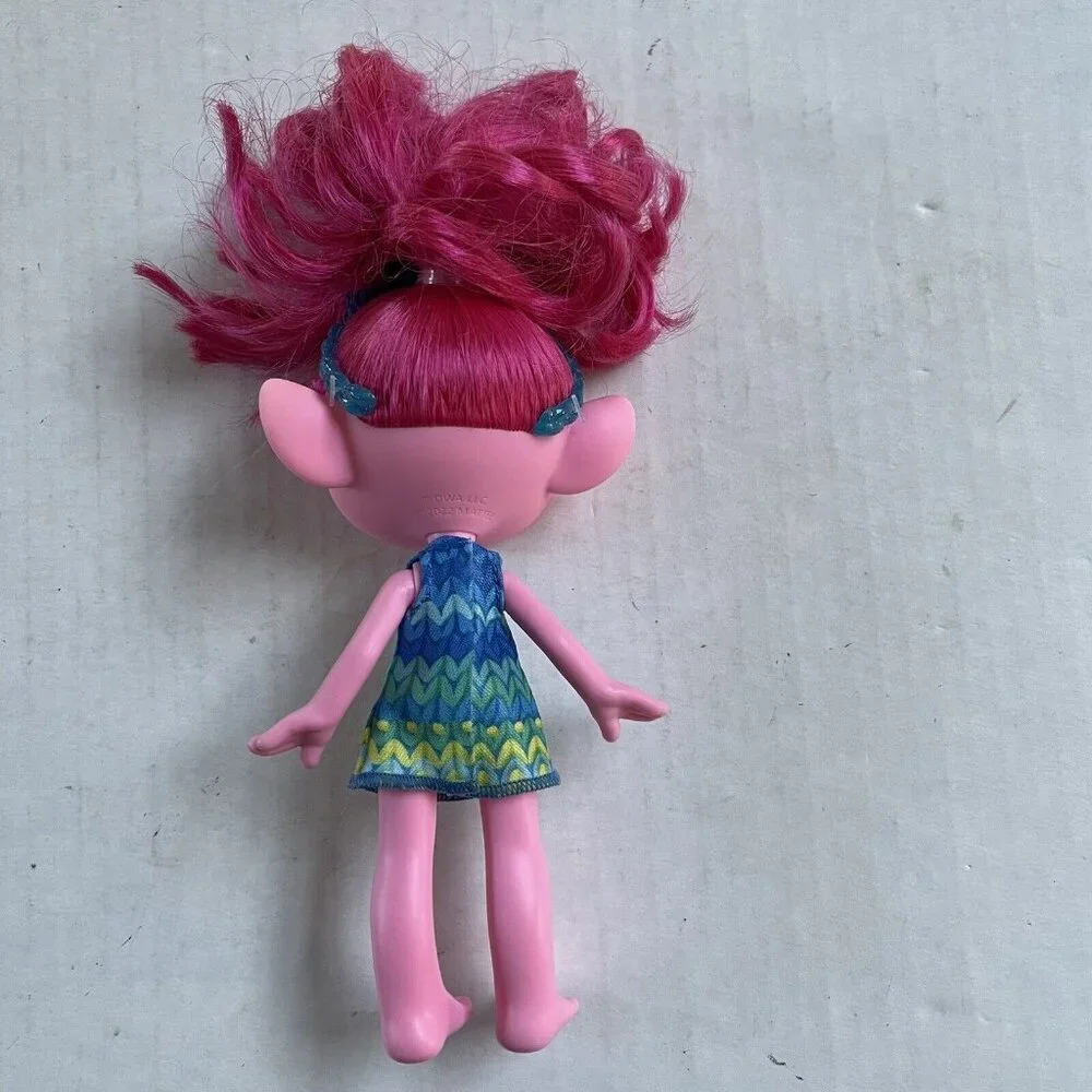 Mattel Pink‎ Trolls Band Together Trendsettin Fashion Dolls Pink Hair